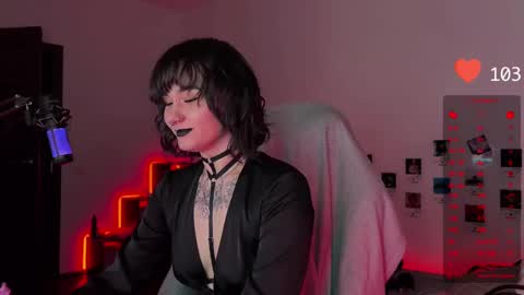 Snapshot of whysosweet chatting on 03.01.25 iggy iggz online show from 03.01.25