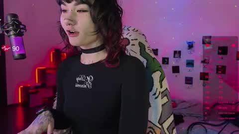 Snapshot of whysosweet chatting on 10.14.25 iggy iggz online show from 10.14.25