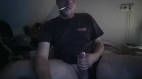 Snapshot of wichser1983 chatting on 09.21.25 wichser1983 online show from 09.21.25