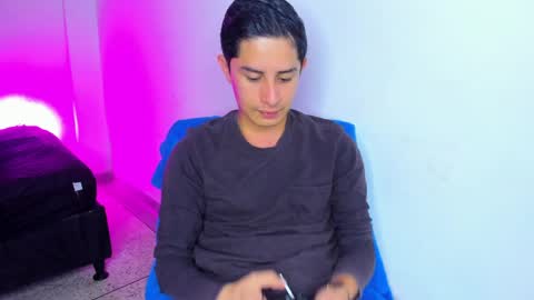 Snapshot of wickedboy_twink chatting on 05.25.26 JAISON online show from 05.25.26