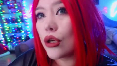 Laura  online show from 12.15.24