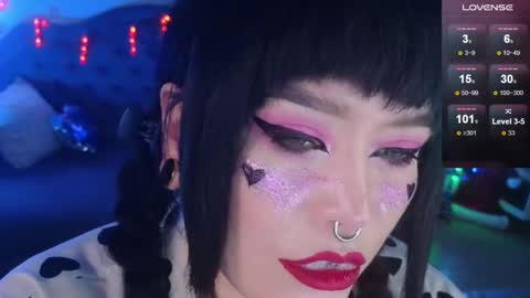 Laura  online show from 12.19.24