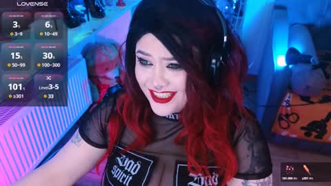 Laura  online show from 02.26.25