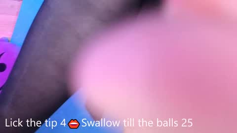 Laura  online show from 03.05.25