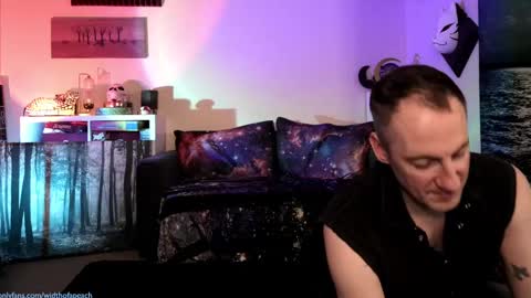 Snapshot of widthofapeach chatting on 02.19.25 Gretchen Jimmy online show from 02.19.25
