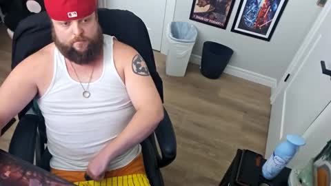 Snapshot of wifebeatershirtdude chatting on 09.10.25 WiggaInAWifebeater online show from 09.10.25