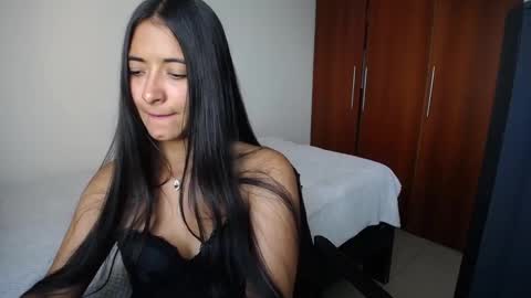 Ilauren online show from 03.02.26