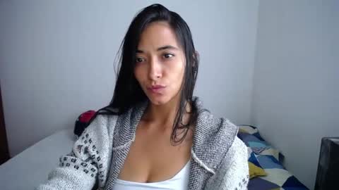 Snapshot of wifhot chatting on 04.21.26 Ilauren online show from 04.21.26