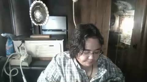 Snapshot of wigper chatting on 11.08.25 wigper online show from 11.08.25