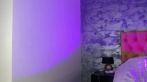 Rihanna online show from 04.15.26