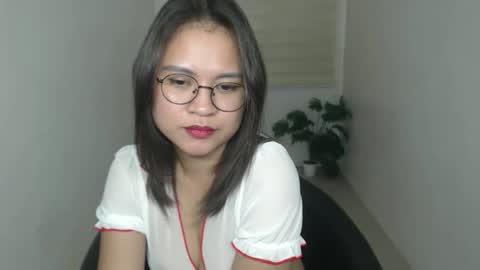 Snapshot of wildbountyy chatting on 12.15.25 Arden online show from 12.15.25