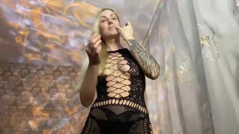 Snapshot of wildforestmuse chatting on 03.03.26 wildforestmuse twitter online show from 03.03.26