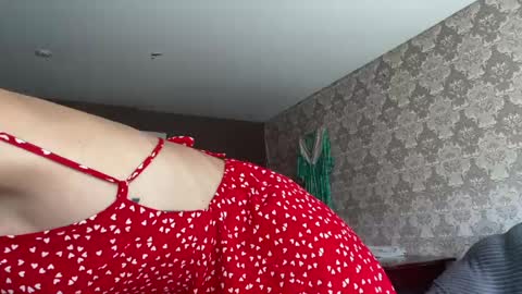 Snapshot of wildforestmuse chatting on 03.09.26 wildforestmuse twitter online show from 03.09.26