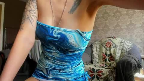 Snapshot of wildforestmuse chatting on 04.14.26 wildforestmuse twitter online show from 04.14.26