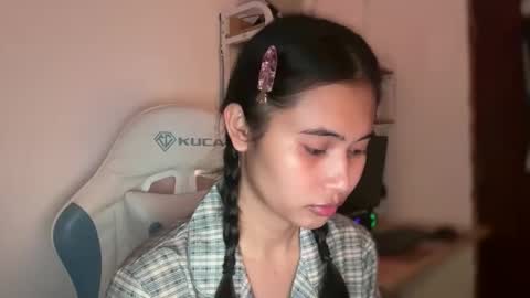 CHRISTINE online show from 04.19.26