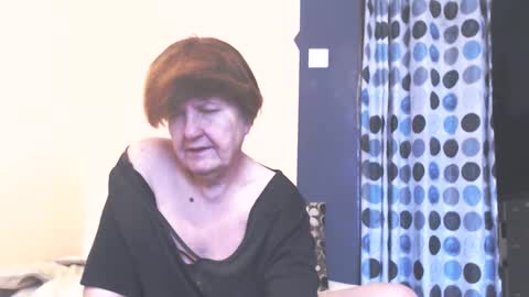 WildRedCat online show from 04.10.26