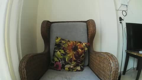 Wild Strawberry online show from 02.02.25