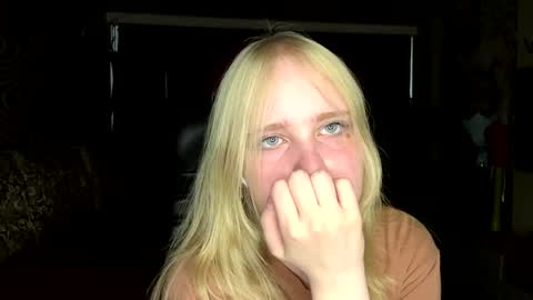 Snapshot of wilhelminafraker chatting on 06.05.26 Anny online show from 06.05.26