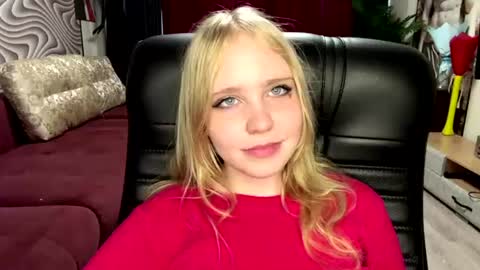 Snapshot of wilhelminafraker chatting on 06.20.26 Anny online show from 06.20.26