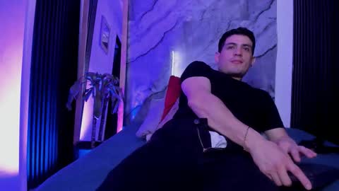 Snapshot of william_steel_ chatting on 11.26.25 William Steel online show from 11.26.25