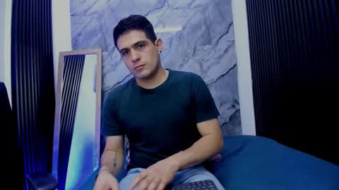 Snapshot of william_steel_ chatting on 11.29.25 William Steel online show from 11.29.25