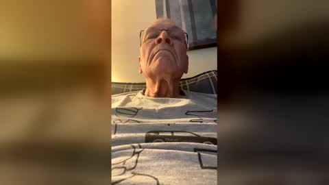 Snapshot of williamduer3 chatting on 02.15.26 williamduer3 online show from 02.15.26