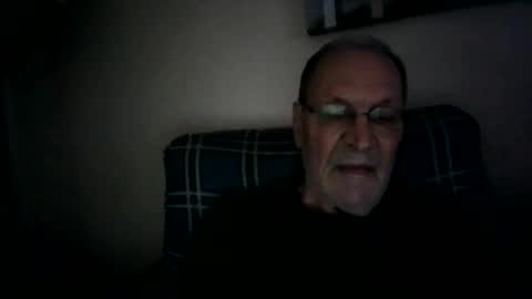 Snapshot of willnedoher chatting on 12.04.25 Willhedoher online show from 12.04.25