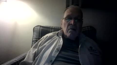 Snapshot of willnedoher chatting on 12.13.25 Willhedoher online show from 12.13.25