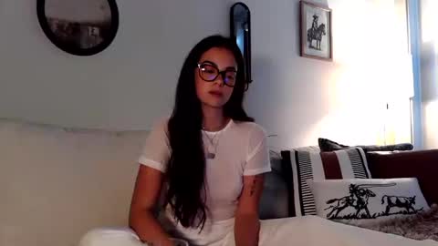 willowbelle online show from 10.17.25