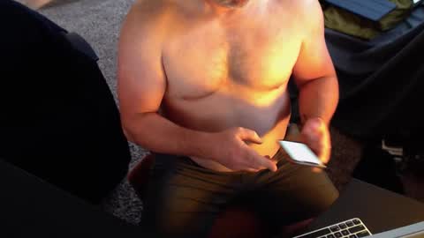 Snapshot of willwill2222 chatting on 11.29.25 John online show from 11.29.25