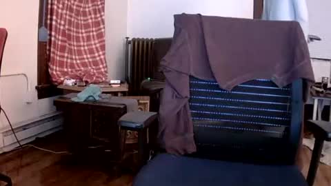 Snapshot of willydogg83 chatting on 10.25.25 willydogg83 online show from 10.25.25