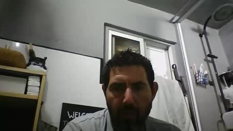 Snapshot of windowpane5 chatting on 05.12.26 windowpane online show from 05.12.26