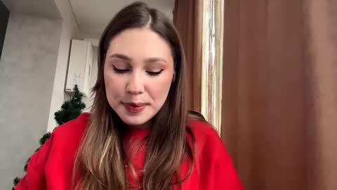 Snapshot of windycristelli chatting on 12.14.25 Sina online show from 12.14.25