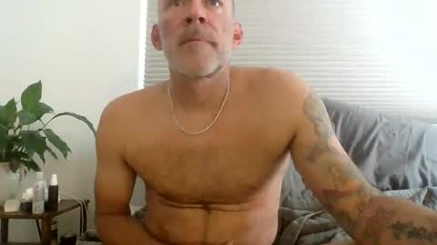 Snapshot of wingnutt765733 chatting on 03.04.25 wingnutt765733 online show from 03.04.25