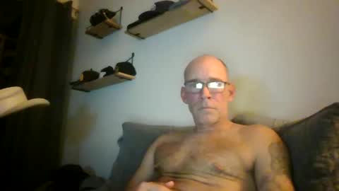 Snapshot of wingnutt765733 chatting on 10.24.25 wingnutt765733 online show from 10.24.25