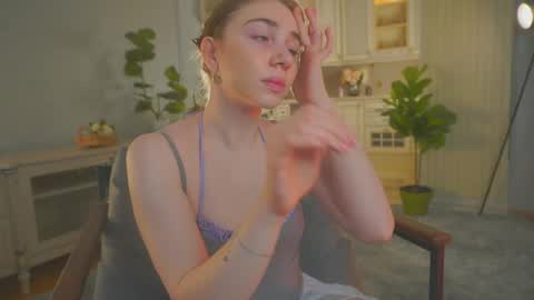 Snapshot of winnieriedesel chatting on 05.09.26 Lillian online show from 05.09.26