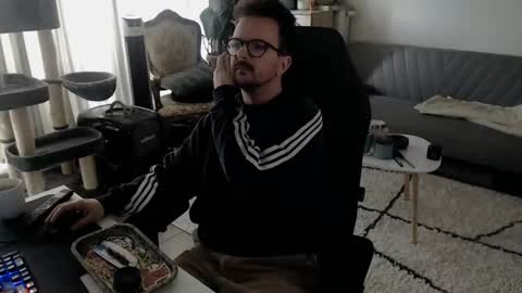 cream36 online show from 10.13.25