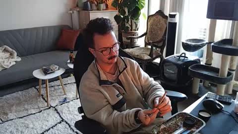 cream36 online show from 11.24.25