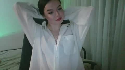 Emma  online show from 04.13.26