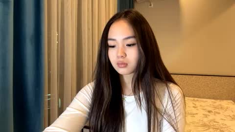 Snapshot of winterluchini chatting on 11.07.25 Amina online show from 11.07.25