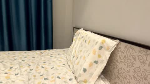 Snapshot of winterluchini chatting on 11.27.25 Amina online show from 11.27.25