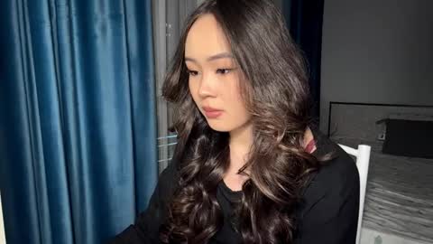 Amina online show from 03.25.26