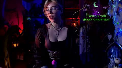 Goddess of two strapons  - Mr. long Don Mr. Pinky online show from 12.29.24