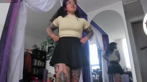     Luna Violeta  A r t i s t  online show from 06.01.26