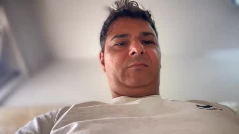 Witebull online show from 09.24.25