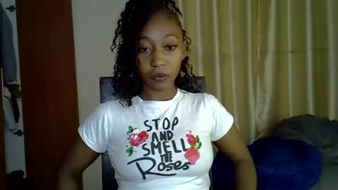 Snapshot of wizzia_khalifa chatting on 02.26.25 girlie o online show from 02.26.25