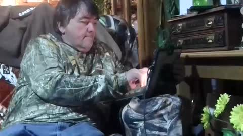 Snapshot of wldlife chatting on 12.23.25 wldlife online show from 12.23.25