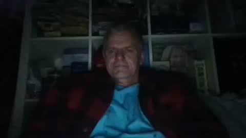 Snapshot of wohnung_at chatting on 02.12.25 wohnung_at online show from 02.12.25