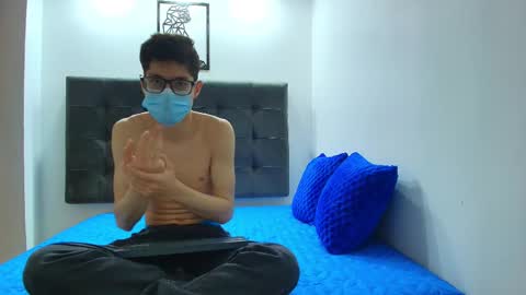  W O L F  online show from 01.21.25