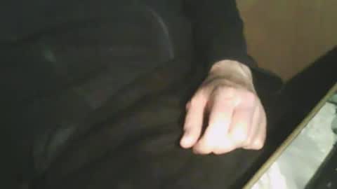 Snapshot of wolfie_2910 chatting on 04.29.26 wolfie_2910 online show from 04.29.26